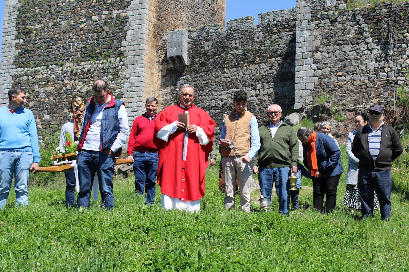 San Jorge bendice los campos del Alagón