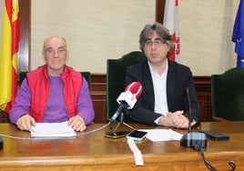 Alejandro Romero y Luis Francisco Martín, esta mañana de jueves en el Ayuntamiento de Béjar.