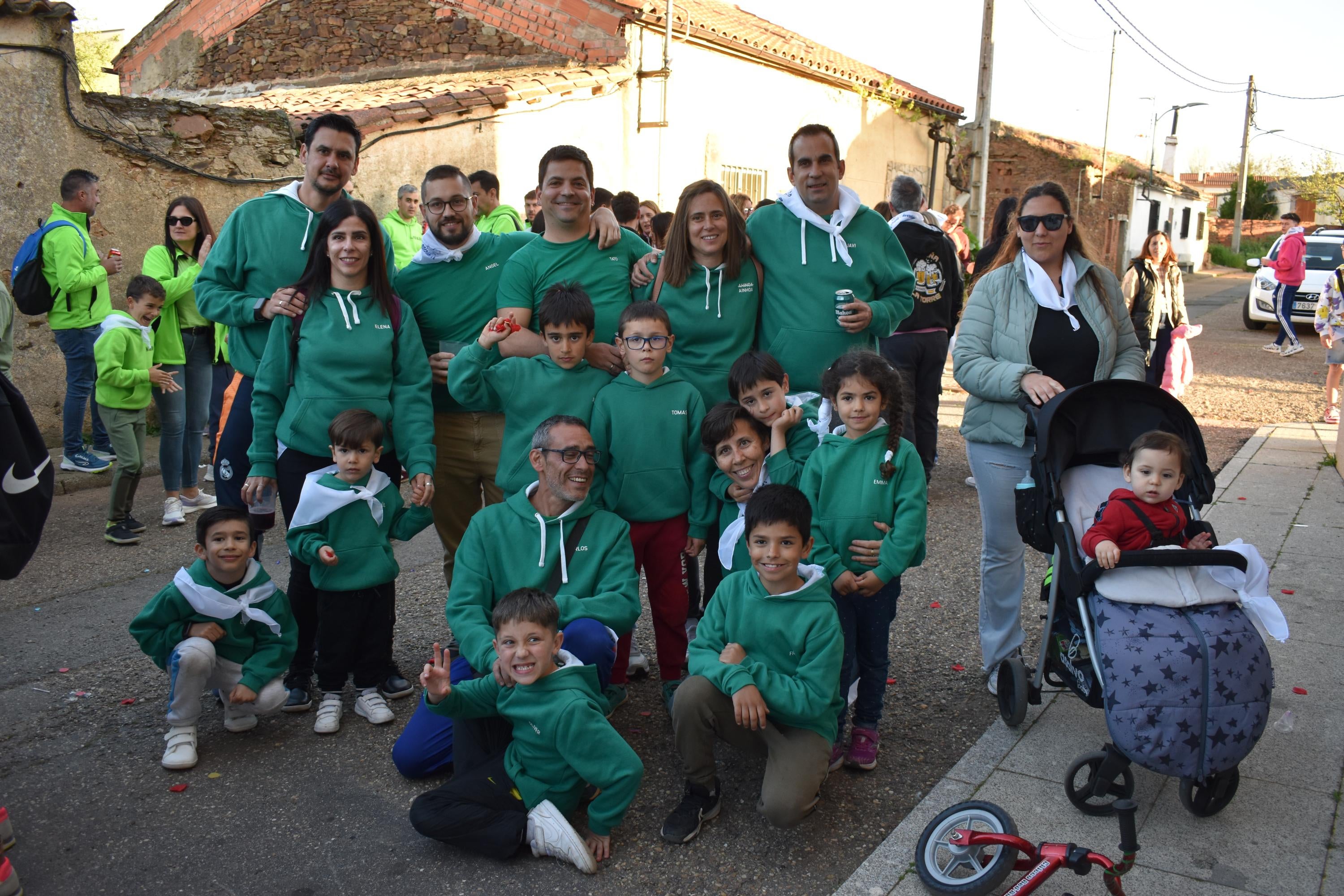 Estalla la fiesta en Doñinos de Salamanca con el chupinazo y el pregón oficial