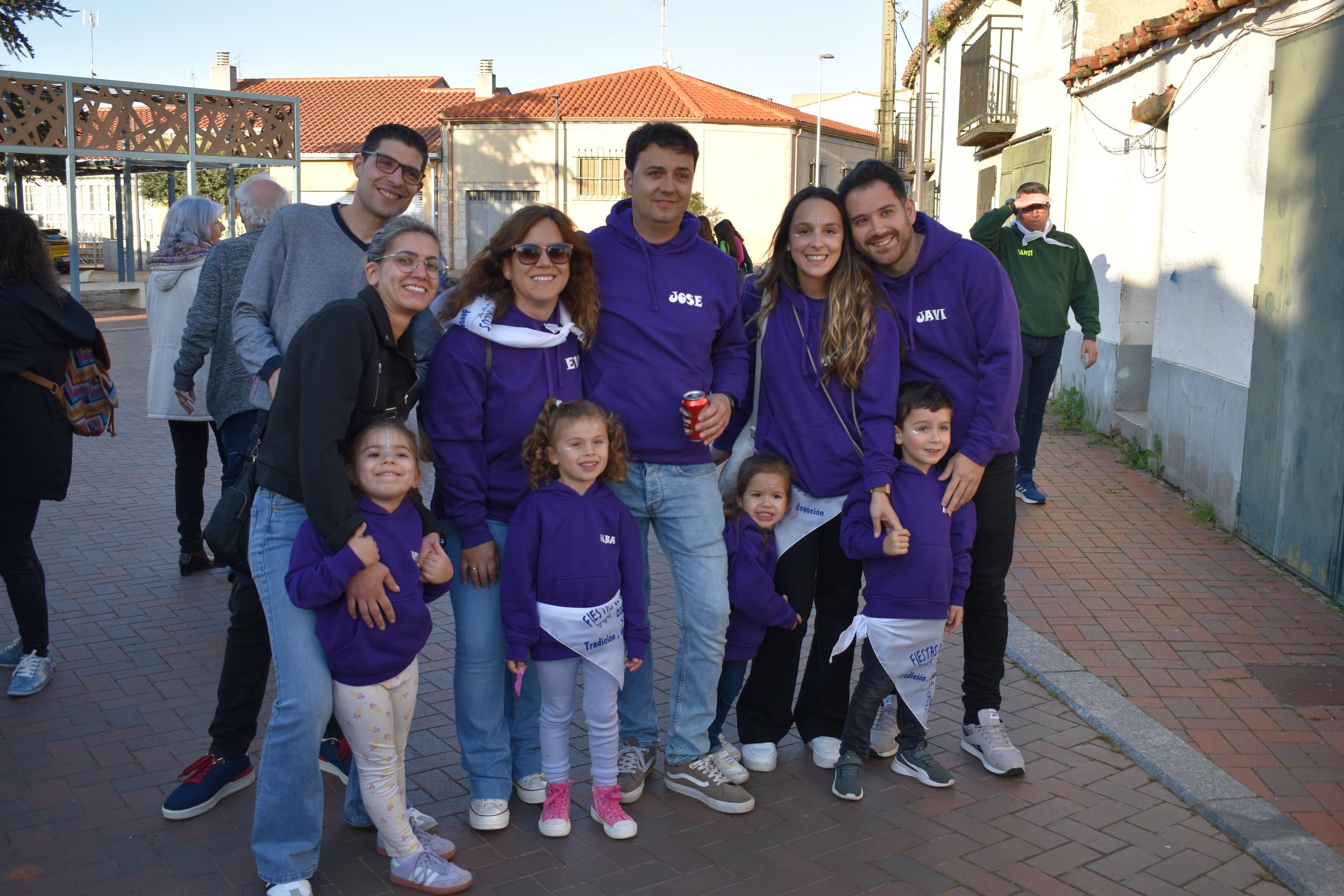 Estalla la fiesta en Doñinos de Salamanca con el chupinazo y el pregón oficial