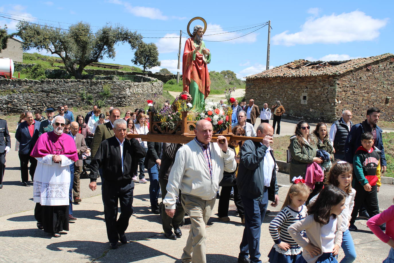 Cabezuela de Salvatierra disfruta con su fiesta en honor a San Marcos