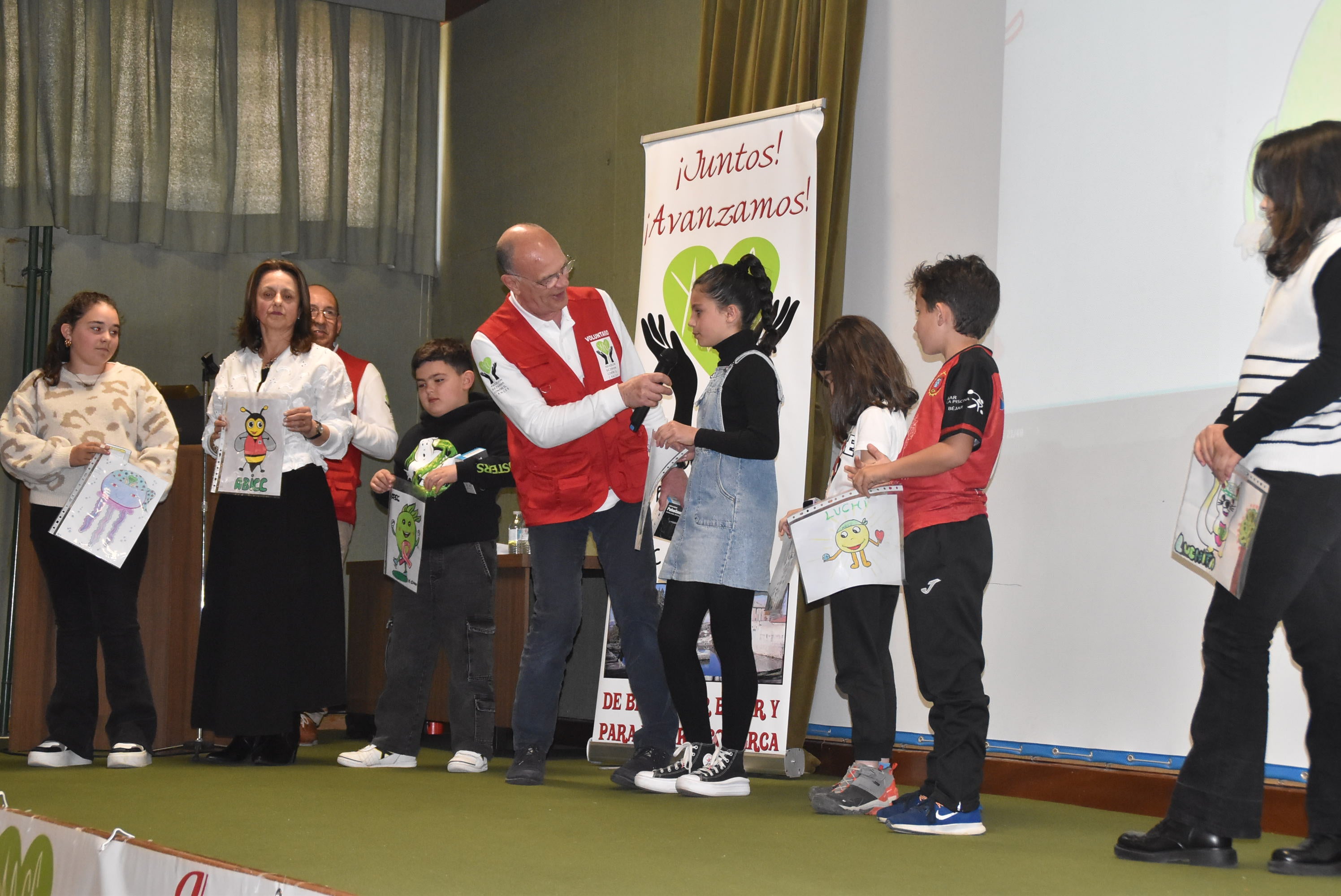 Unión y colaboración para luchar contra el cáncer en Béjar