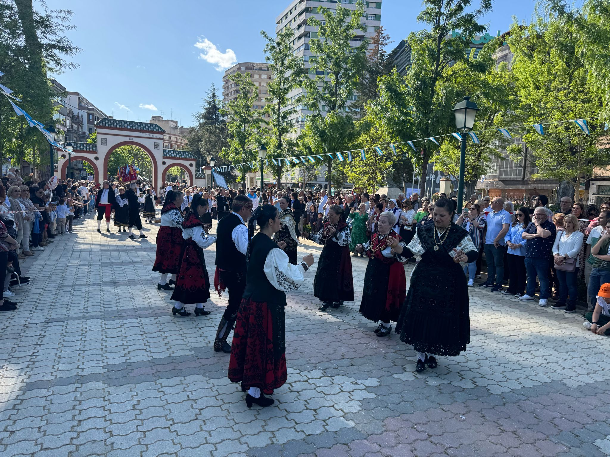 Béjar promociona los Hombres de Musgo en Talavera de la Reina
