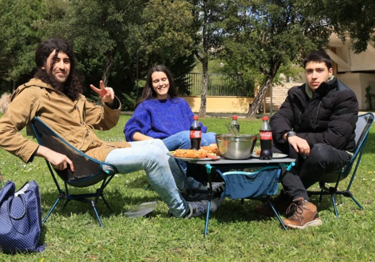 ¿Suele ir a comer hornazo al río cada Lunes de Aguas?
