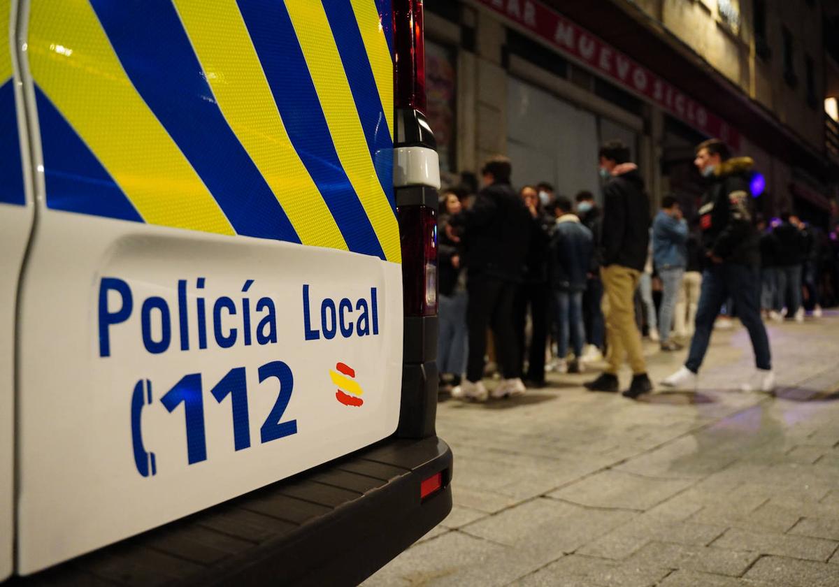 Desalojadas trece personas de una fiesta por ruido esta madrugada en Salamanca