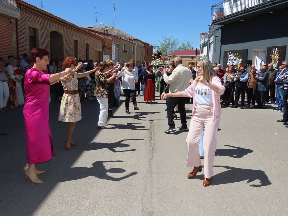 Honores a Santa Bárbara en Villoria