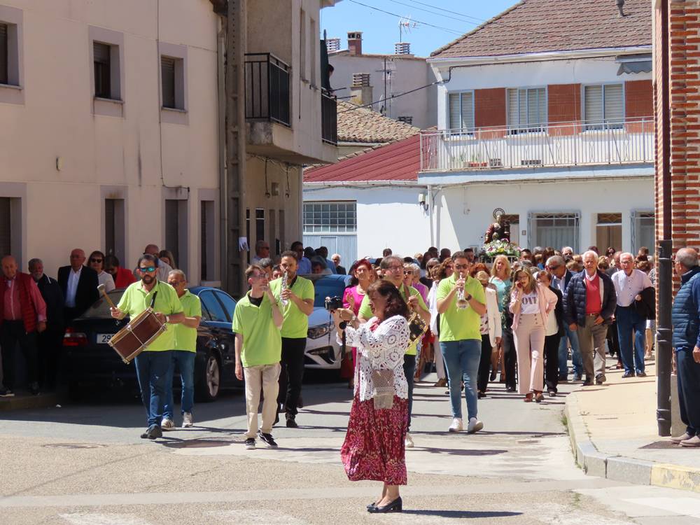 Honores a Santa Bárbara en Villoria