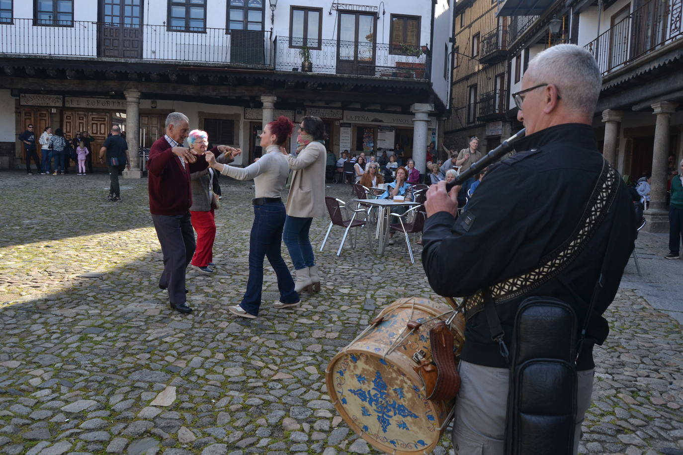 El Día del Trago envuelve en fiesta a La Alberca