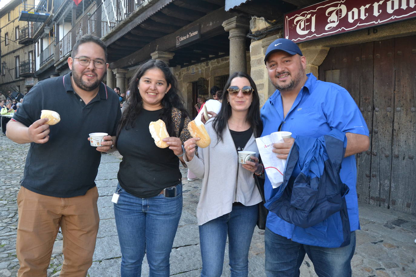 El Día del Trago envuelve en fiesta a La Alberca