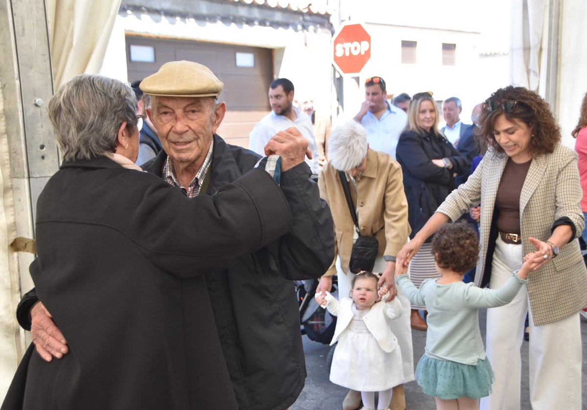 Torresmenudas cierra sus fiestas con música y devoción