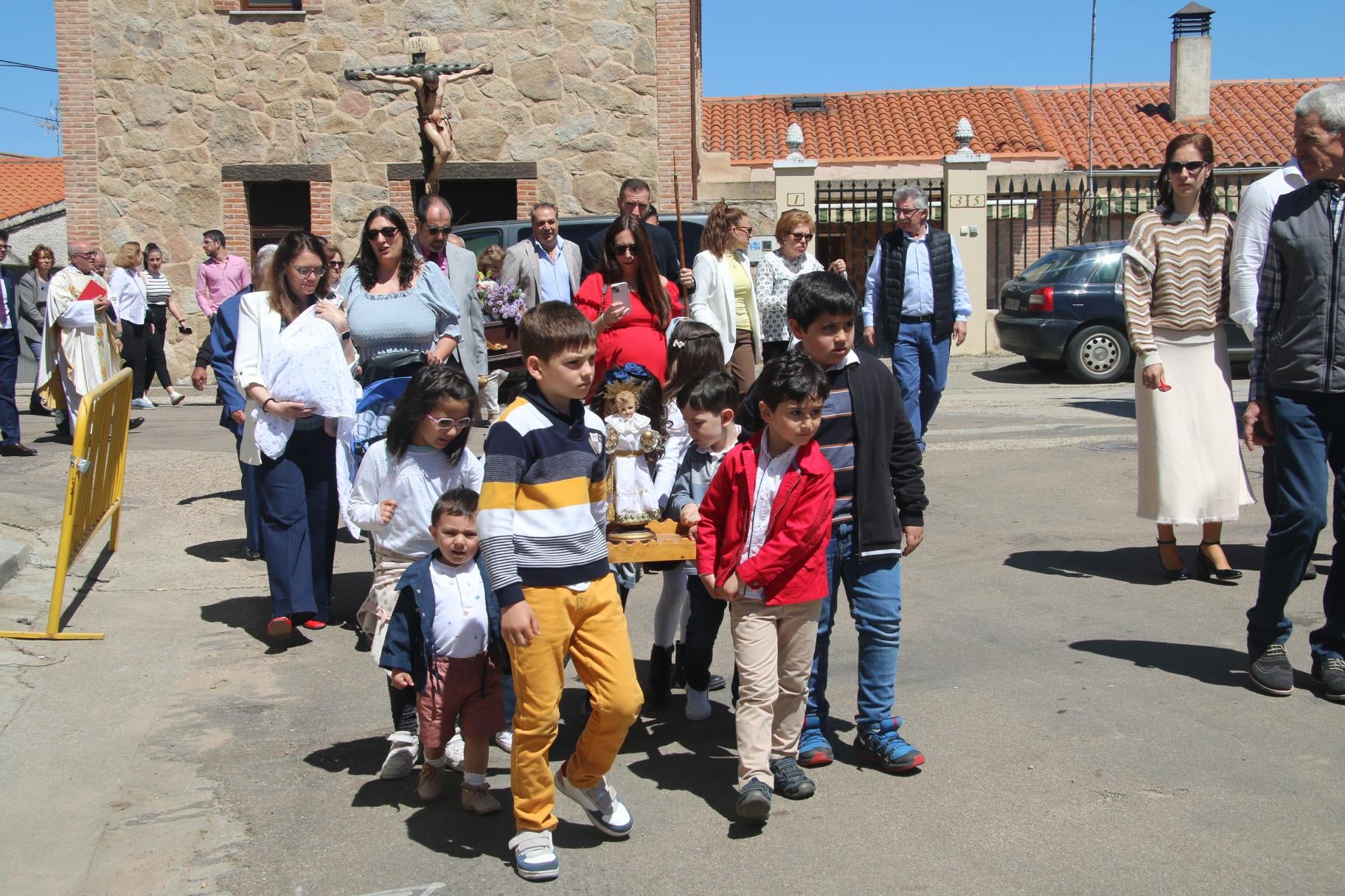 Vega de Tirados rinde honores al Cristo de las Aguas
