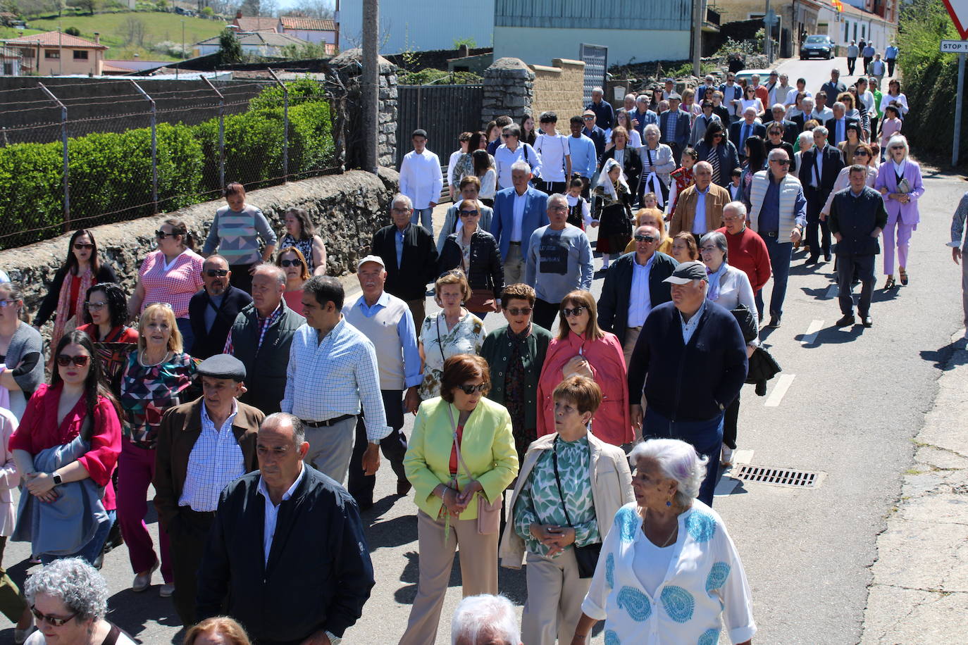 Linares de Riofrío disfruta de un intenso día en honor a la Virgen del Buen Suceso