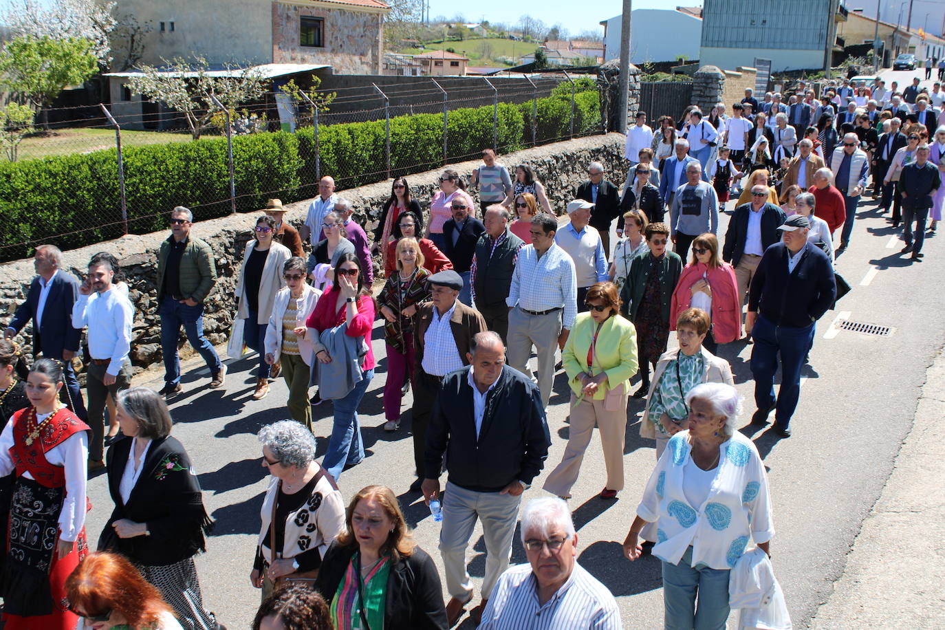 Linares de Riofrío disfruta de un intenso día en honor a la Virgen del Buen Suceso