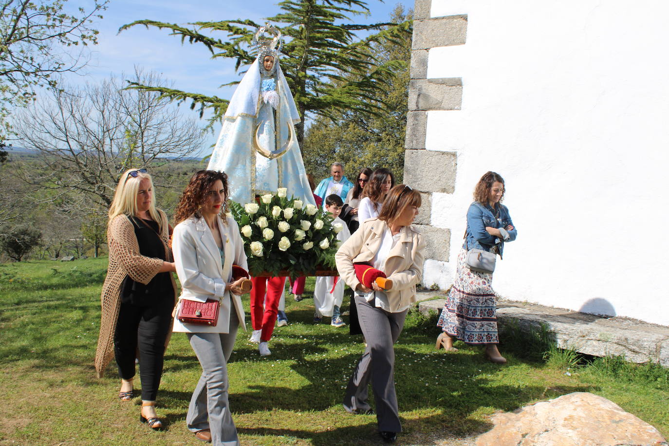 Los Santos rinde honores a la Virgen del Gozo