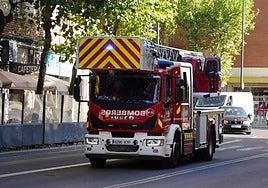 Camión de Bomberos con autoescala.