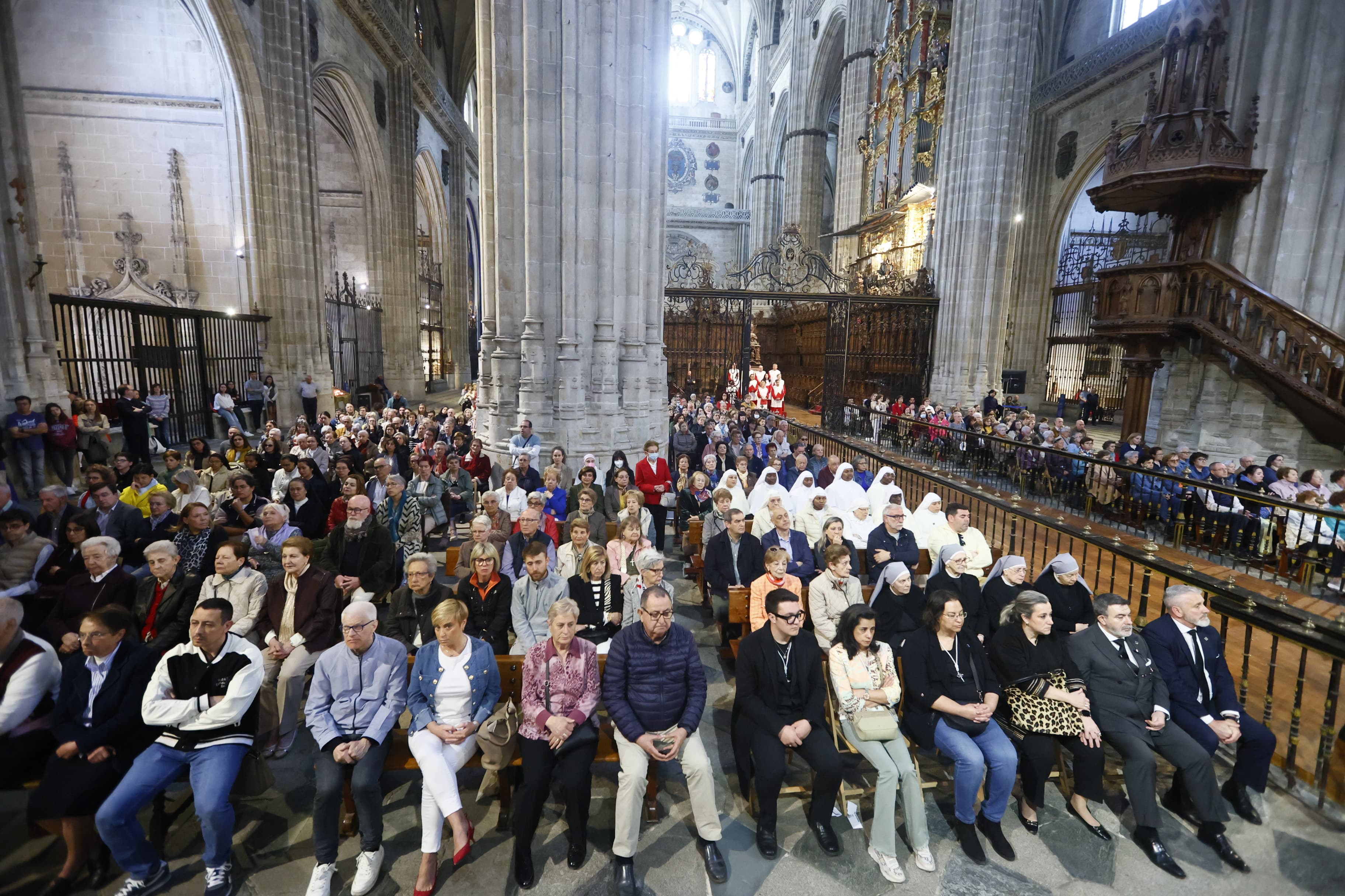 Multitudinaria despedida al papa Francisco
