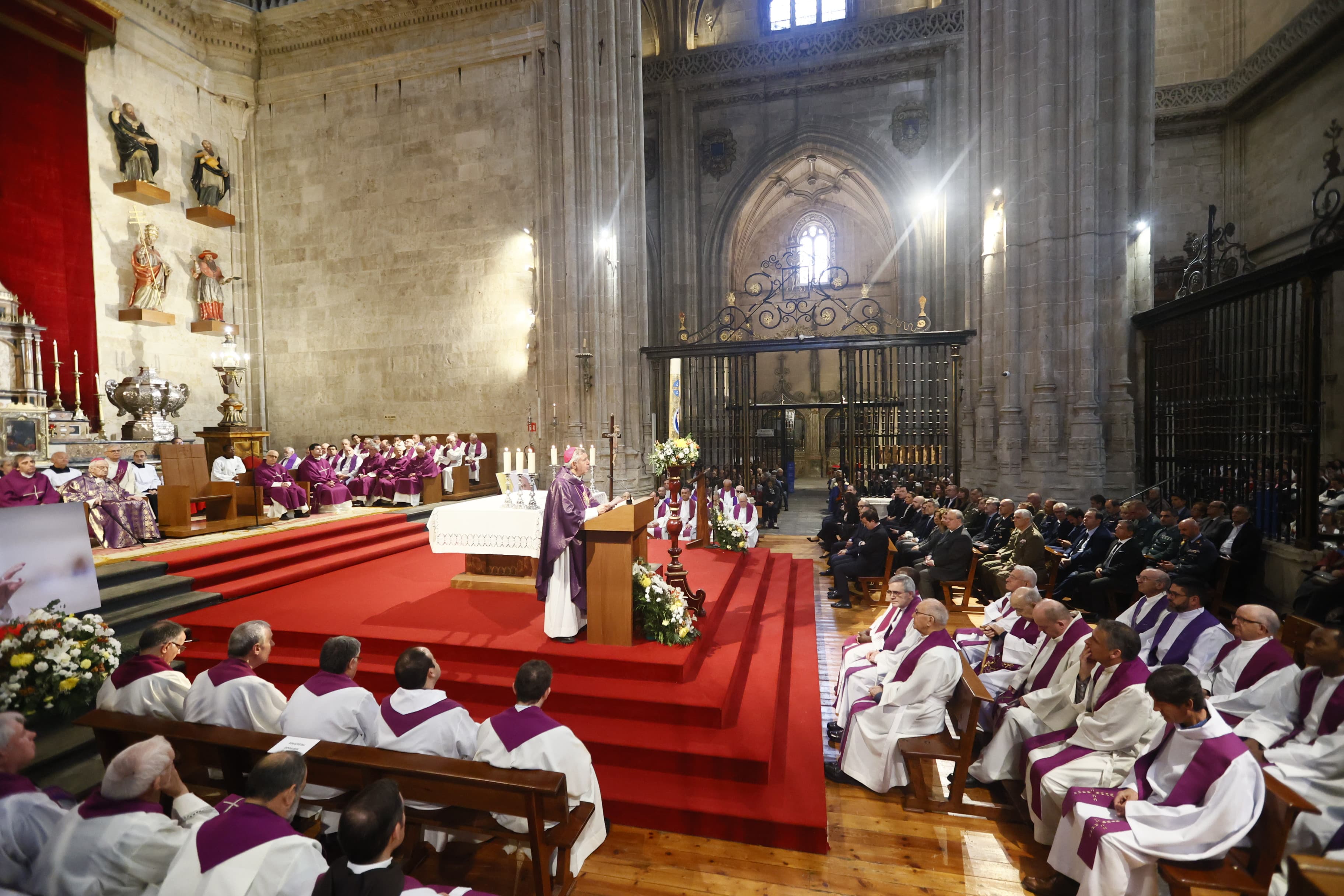 Multitudinaria despedida al papa Francisco