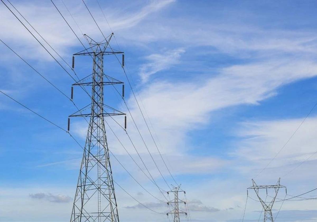 El funcionamiento del sistema eléctrico peninsular está restablecido al 100% y se descarta ciberataque