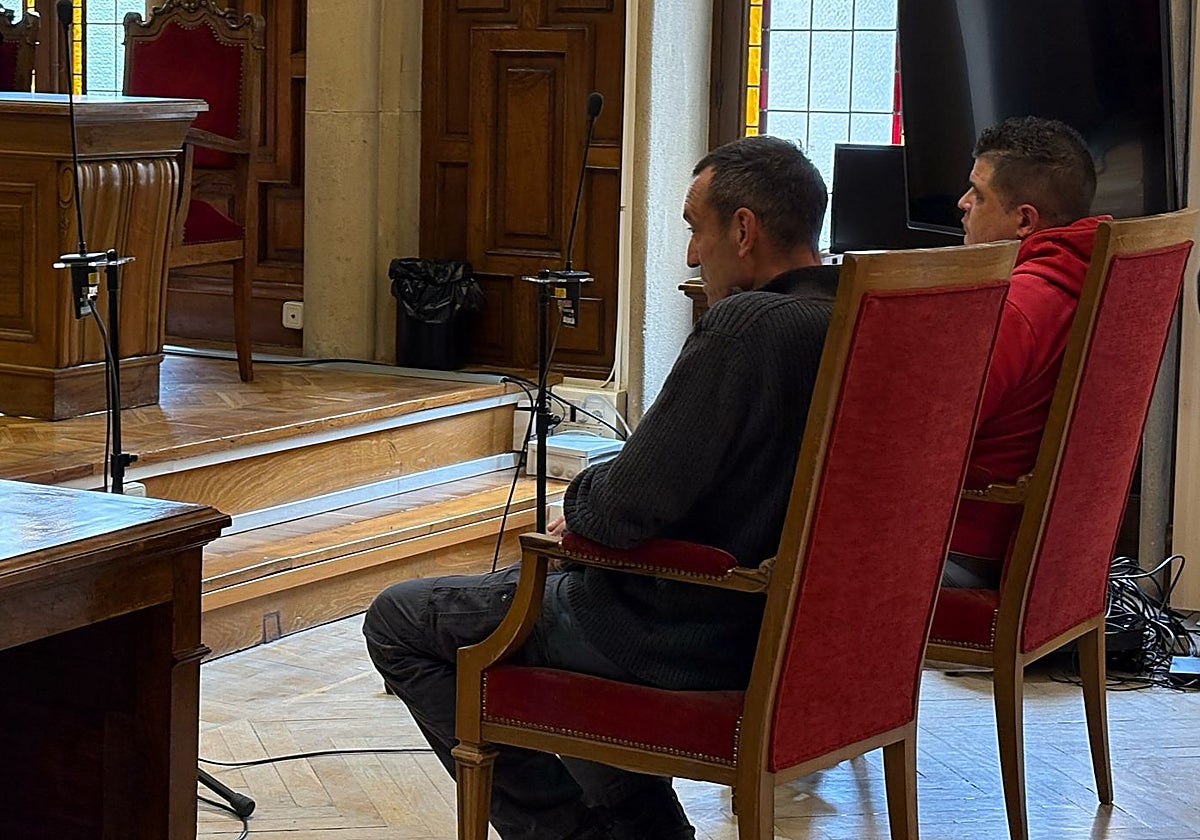 J.J.G.M. y V.L.M. durante el juicio en la Audiencia Provincial.