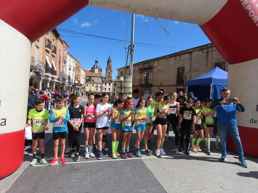 Jorge Hernandez y María José Carpio ganan la XXXI carrera &#039;Hijos, padres y abuelos&#039; de Peñaranda de Bracamonte