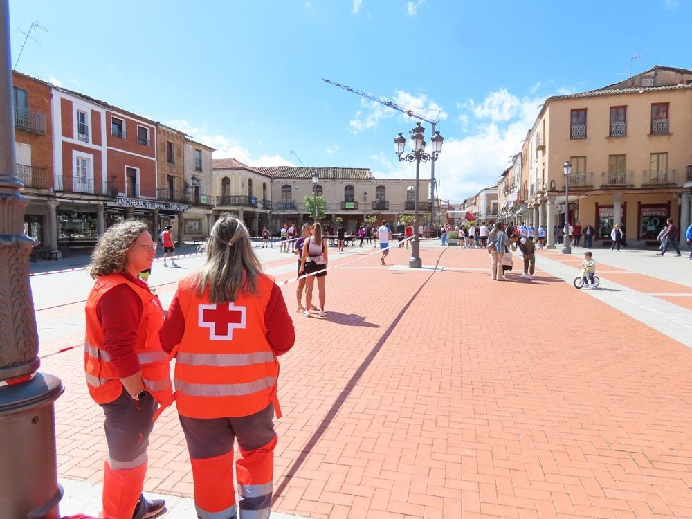 Jorge Hernandez y María José Carpio ganan la XXXI carrera &#039;Hijos, padres y abuelos&#039; de Peñaranda de Bracamonte