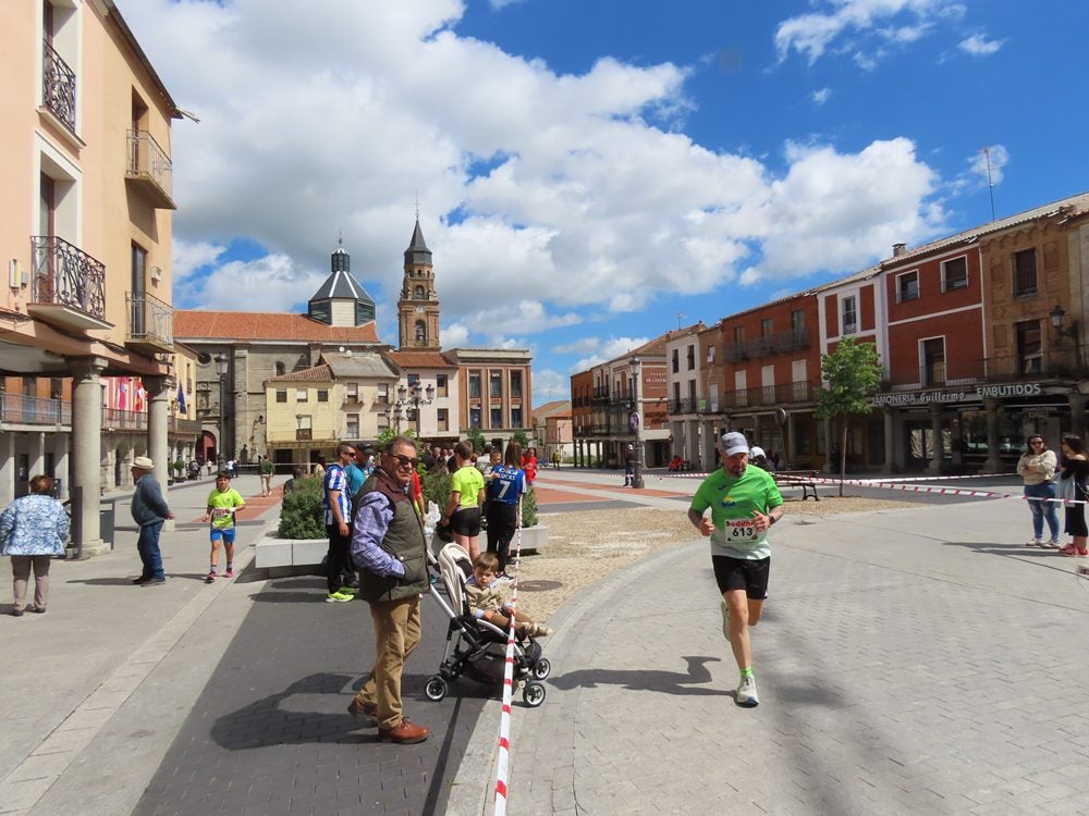 Jorge Hernandez y María José Carpio ganan la XXXI carrera &#039;Hijos, padres y abuelos&#039; de Peñaranda de Bracamonte