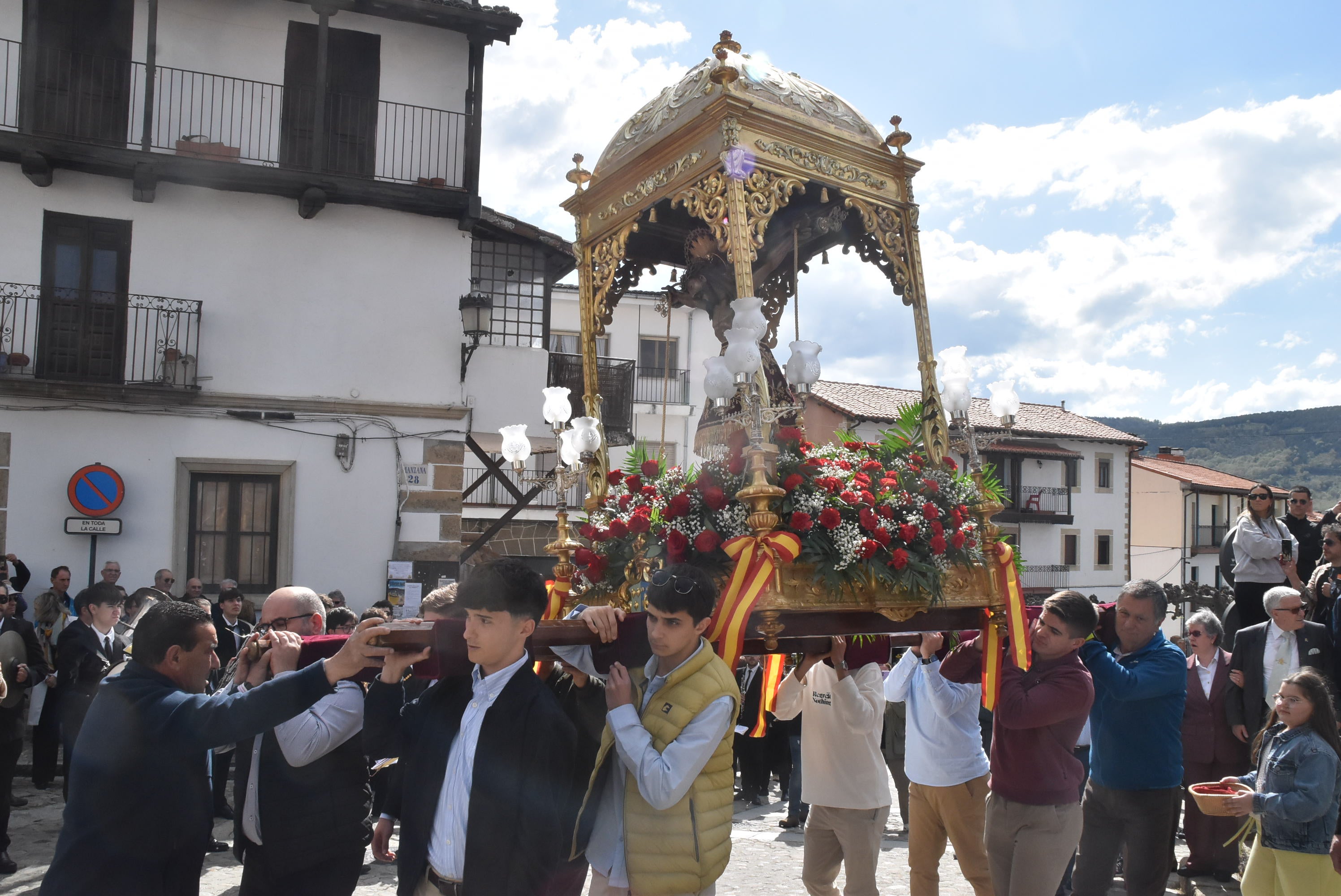 El Cristo del Refugio bendice un año más a Candelario