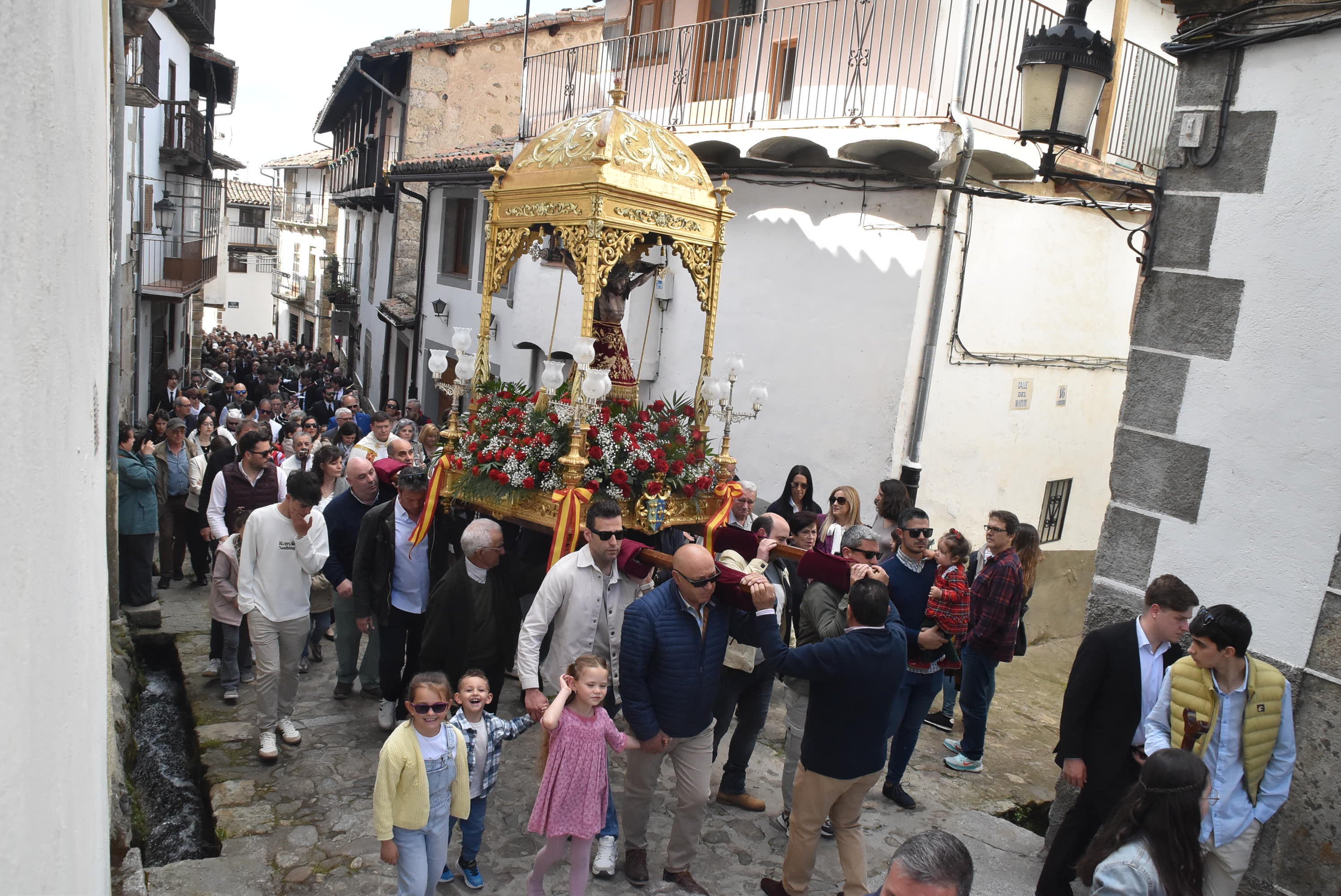 El Cristo del Refugio bendice un año más a Candelario