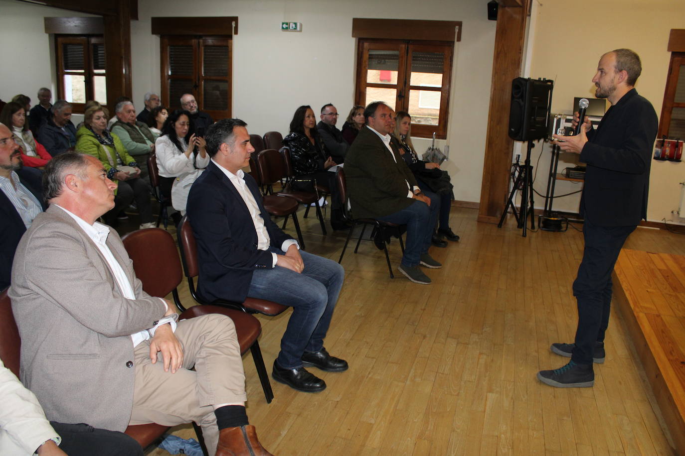San Esteban de la Sierra abre su Feria de Enoturismo