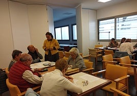 La concejala de Mayores, Mari Cruz Gacho, en el espacio municipal.