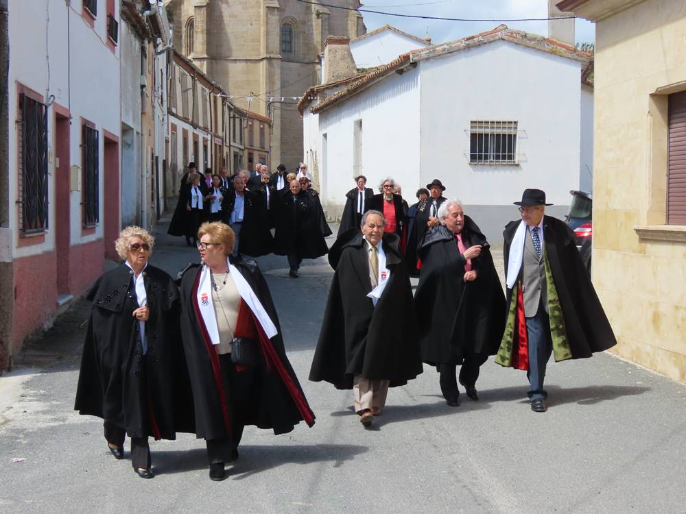 Los amigos de la capa se ponen de gala en Alaraz