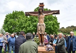Los devotos del Cristo de Cabrera participan en las citas del día del cofrade.