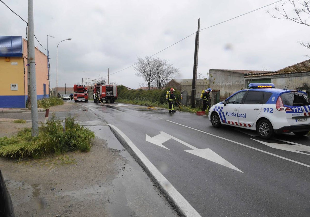 Una fuga de gas natural en Puente Ladrillo obliga a confinar a los vecinos en sus domicilios