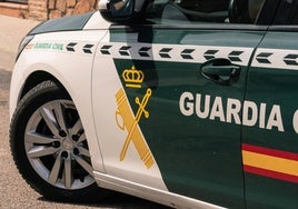Un coche de la Guardia Civil en una foto de archivo.