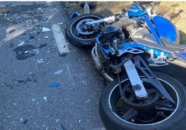 Motocicleta que conducía la víctimas del accidente mortal.