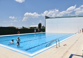 Piscina de Garcihernández.