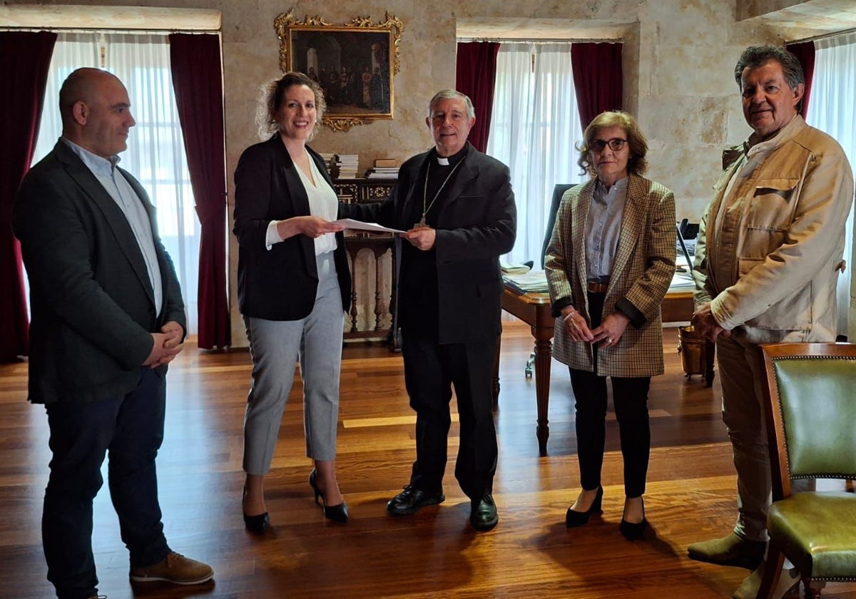El obispo confirma la elección del nuevo consejo rector de la Hermandad de Cofradías de Peñaranda