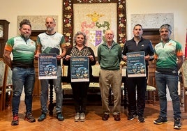 Imagen de la presentación de la prueba en el Ayuntamiento de Candelario.