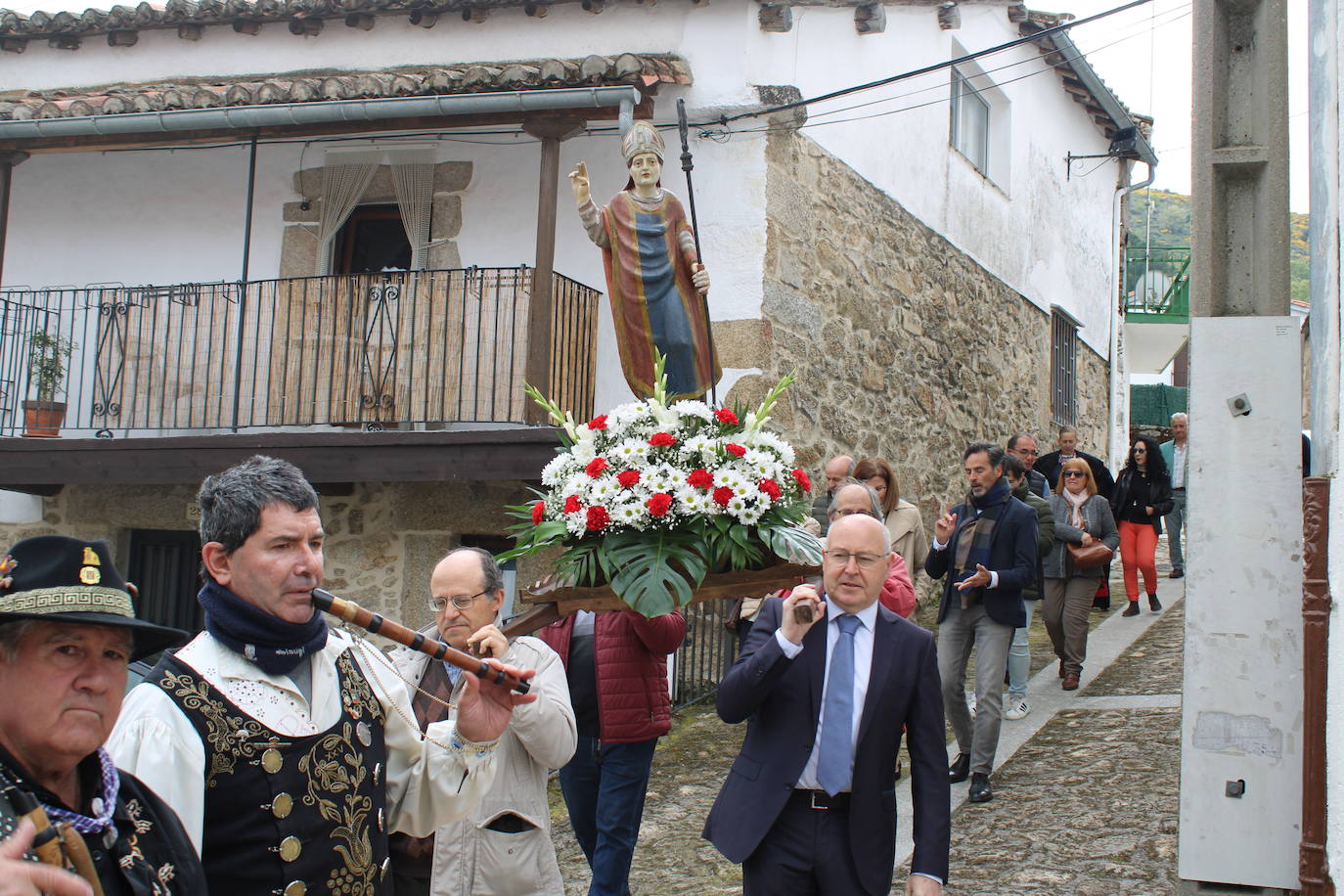 Cantagallo rinde honores a San Gregorio en un animado día de fiesta