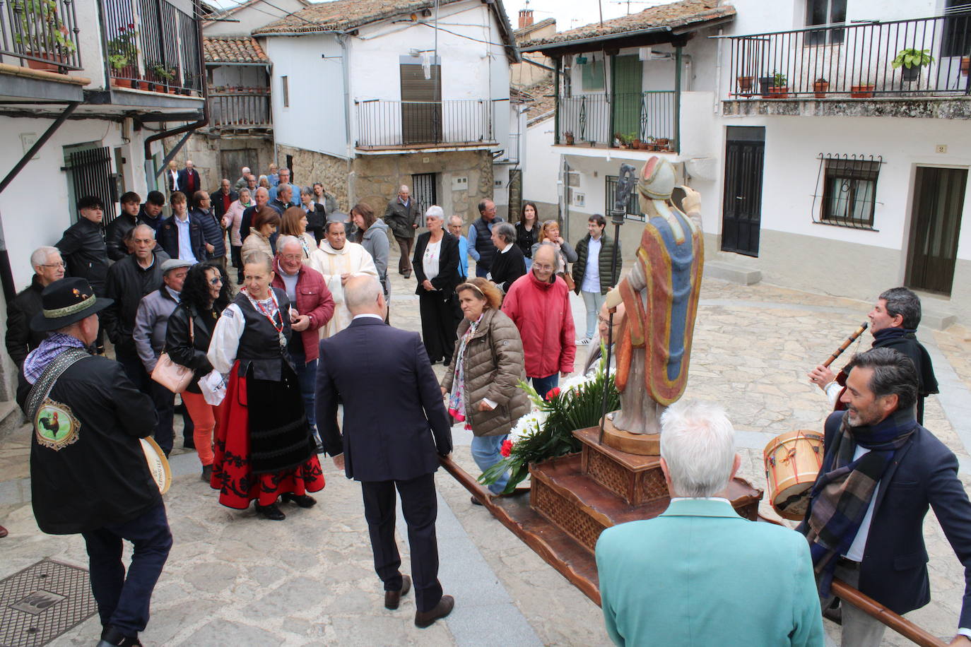 Cantagallo rinde honores a San Gregorio en un animado día de fiesta