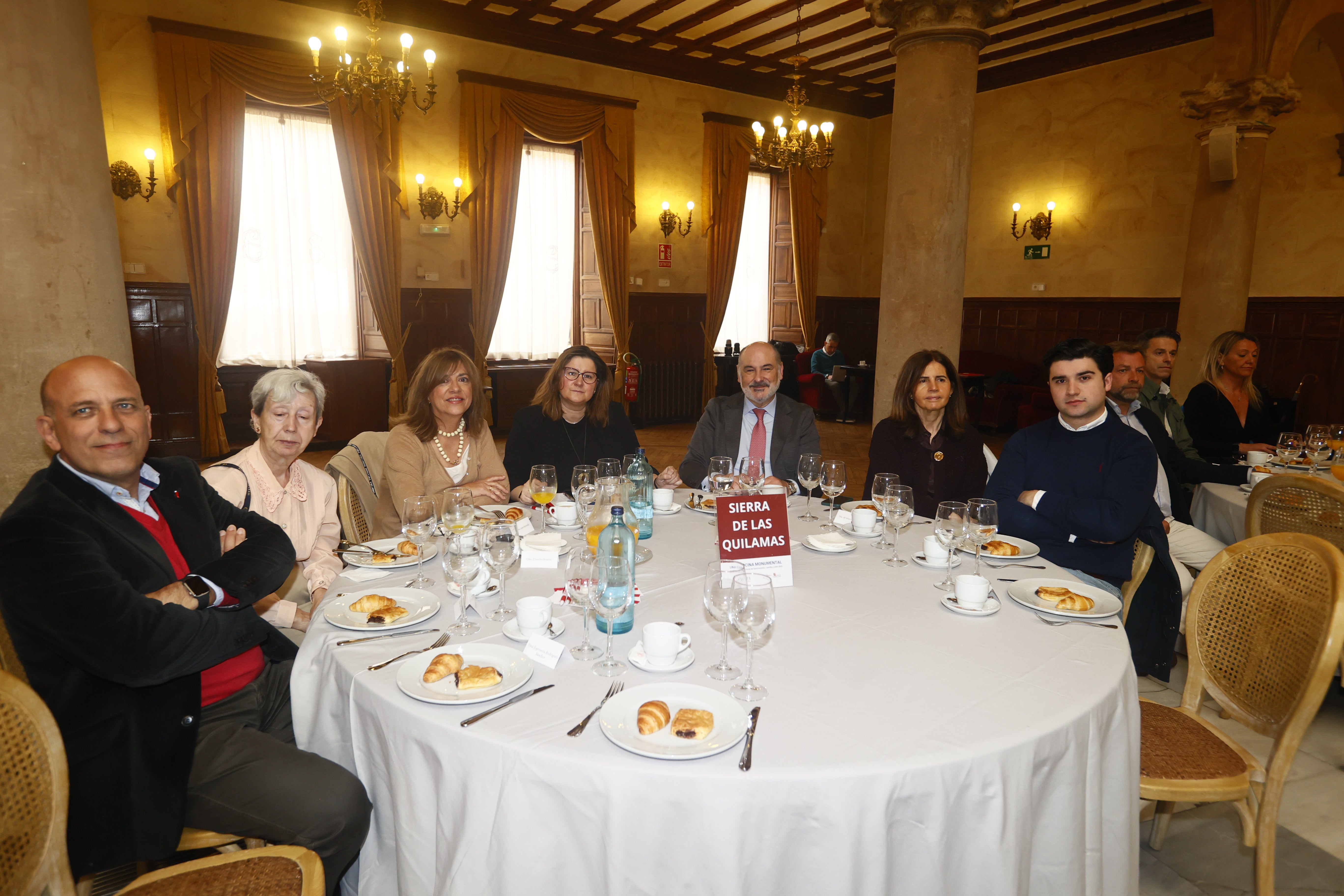Sebastián Vidal (Calicer), Ana López, Isabel Bernardo (Escritora), Maribel Crespo Alonso (LA GACETA), Joaquín Tabernero Álvarez (Finsa),María Jesús García (Ibéricos El Torreón) y Javier Fuentes Del Rio (Ibéricos El Torreón).