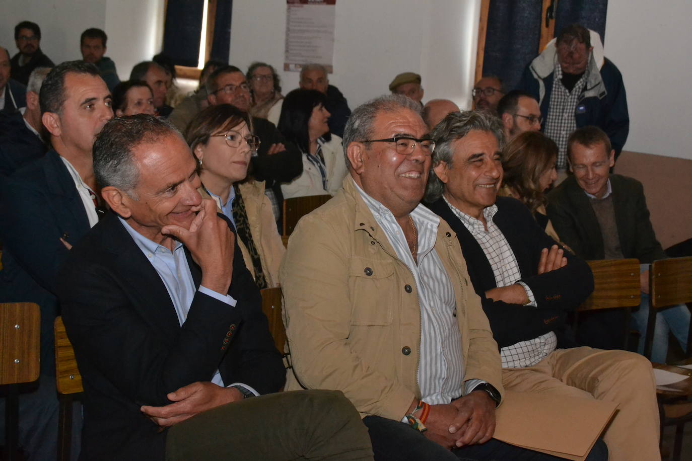 Exitosa jornada de promoción del vacuno de carne en Peralejos de Abajo
