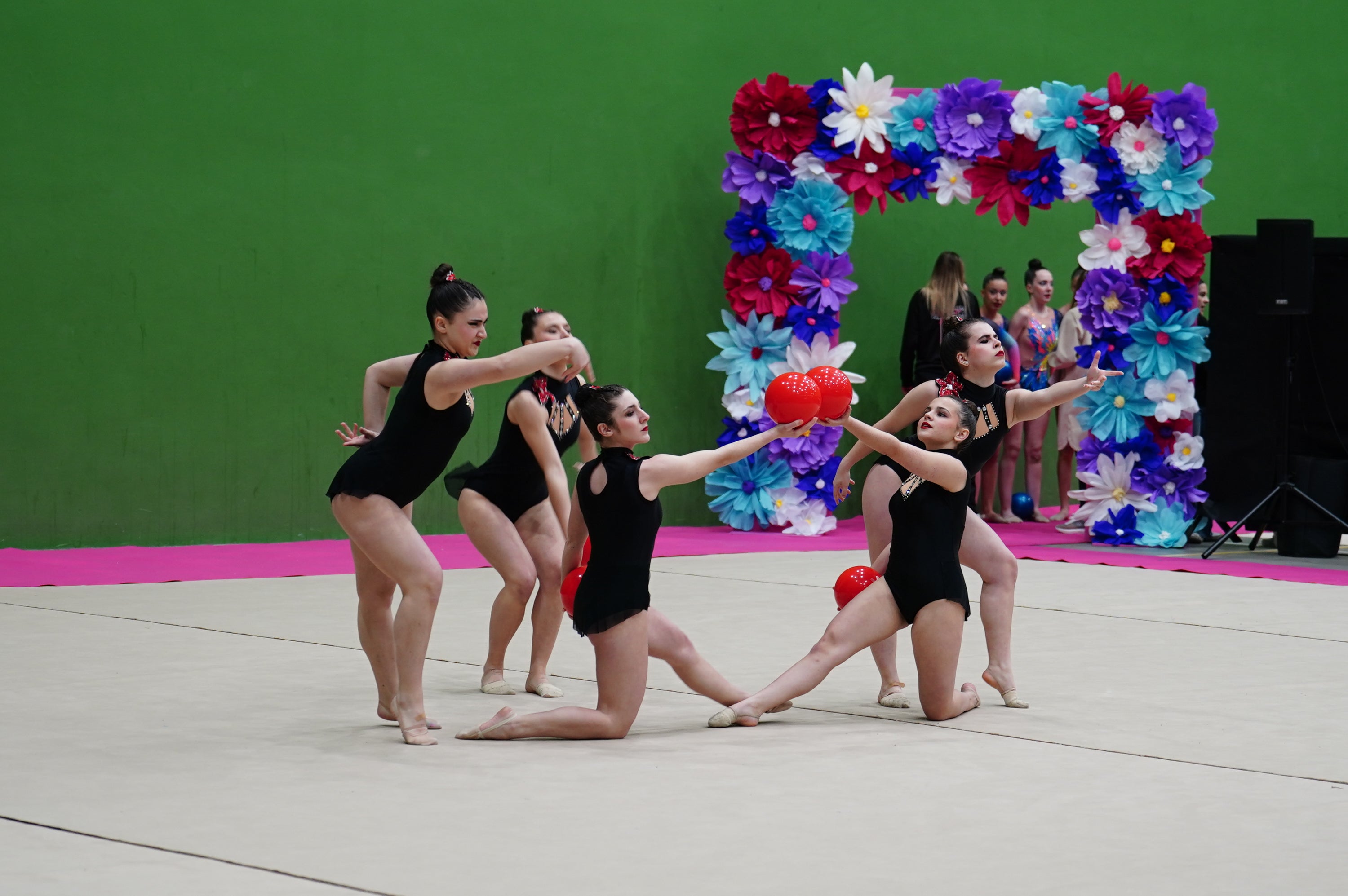 Las goteras marcan el primer día de gimnasia en Salamanca