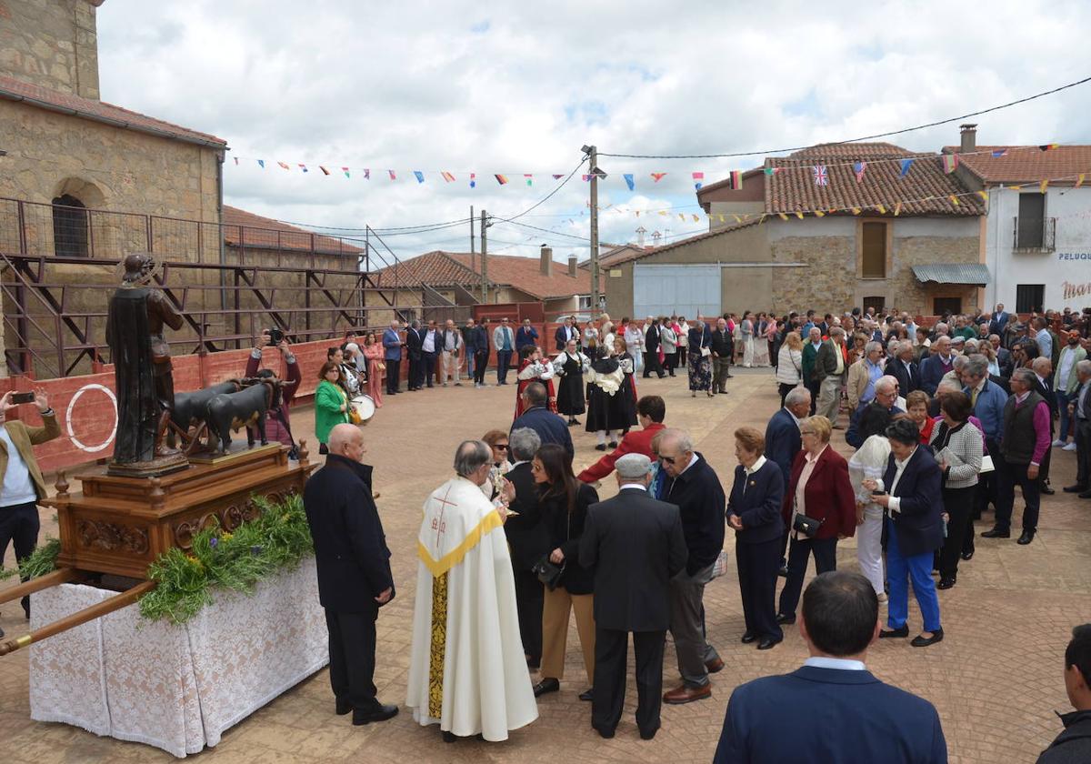 San Isidro hace vibrar Cabrillas