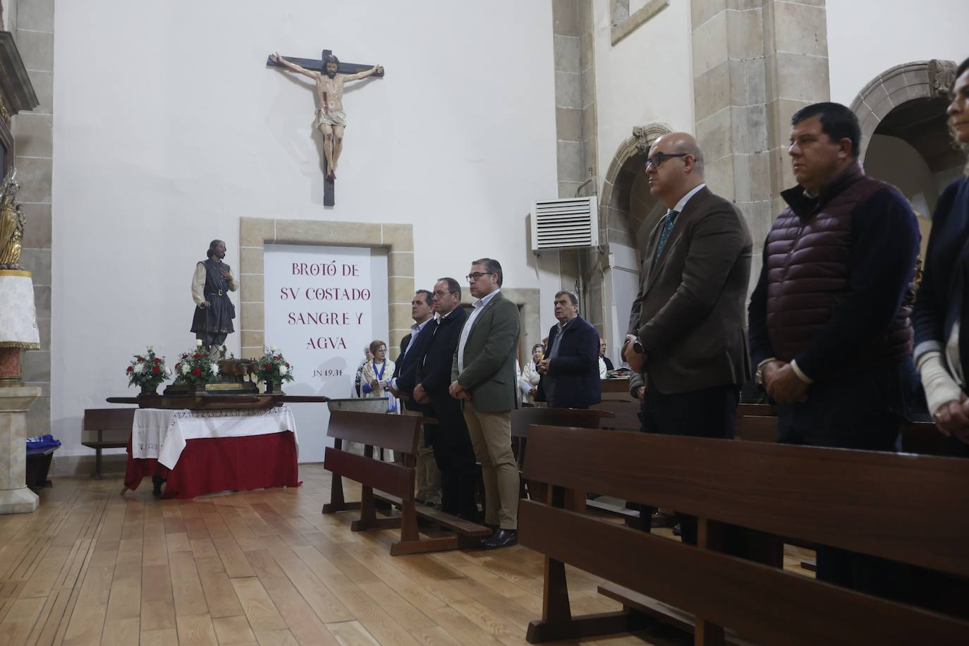 Hasta a San Isidro le sobró lluvia