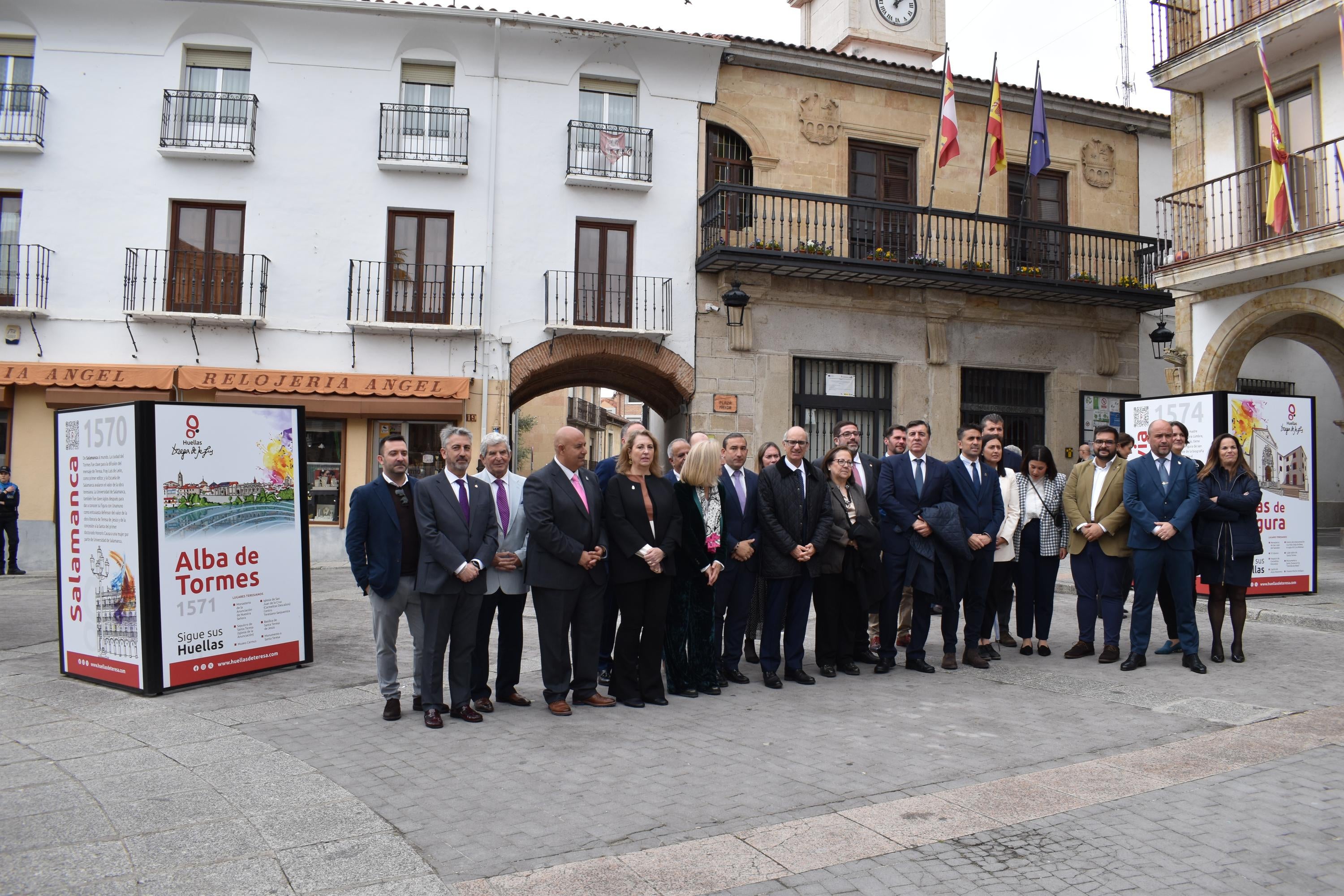 Las 14 ciudades de la Red Huellas de Teresa, unidas en torno a la veneración del cuerpo de la Santa