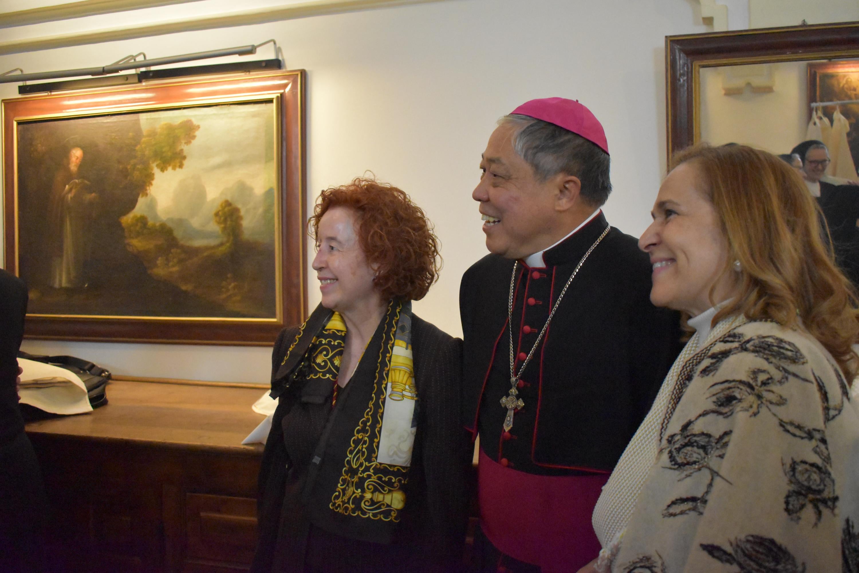 El nuncio del papa honra a Santa Teresa en Alba de Tormes: «No habría podido faltar a esta gran ocasión»