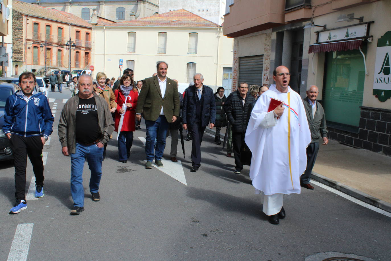 Guijuelo no falta a su cita con San Isidro y la bendición de campos
