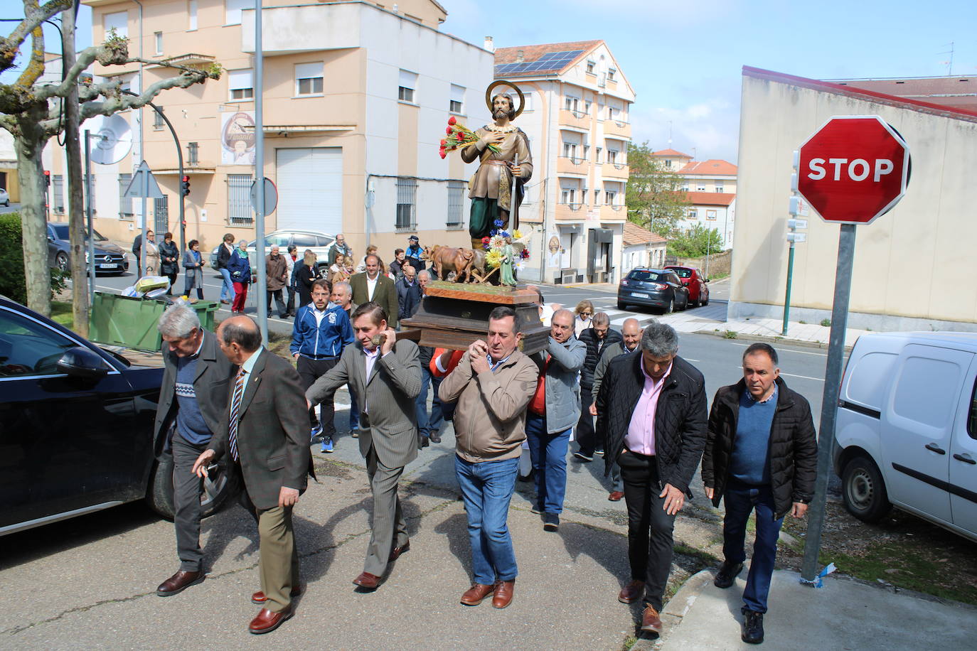 Guijuelo no falta a su cita con San Isidro y la bendición de campos
