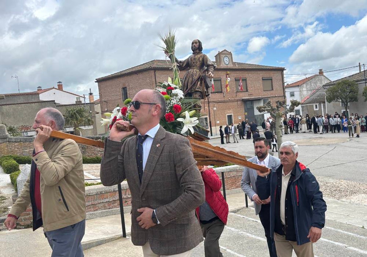 Honores y jotas a San Isidro en Aldeaseca